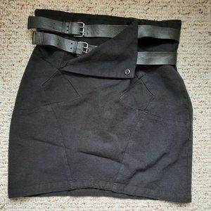 High waisted Lovisa Burfitt mini-skirt with belts